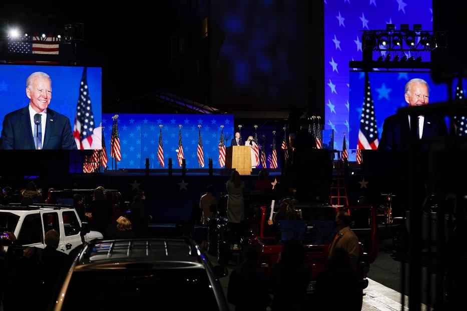 Joe Biden a Delaware állambeli Wilmingtonban mondott rövid beszédet a választás éjjelén / Fotó: EPA/JIM LO SCALZO