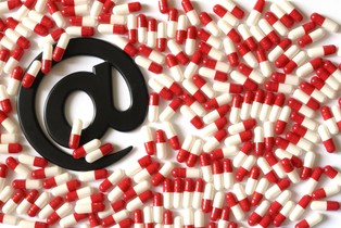 Ustawa wypędza farmaceutów z sieci. Rynek wart 200 mln zł przestanie istnieć