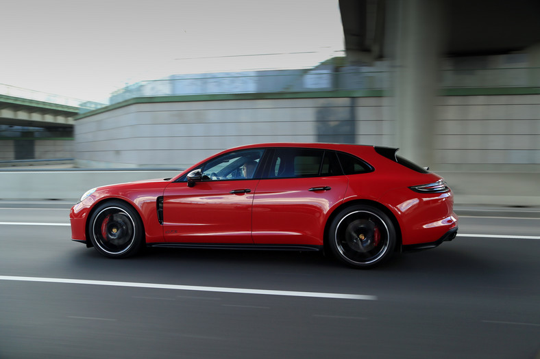 Porsche Panamera Sport Turismo GTS