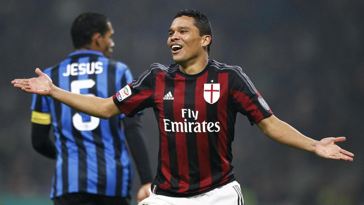 Carlos Bacca w ostatnim sezonie pokazywał się z bardzo dobrej strony (18 goli w 38 meczach), co zwróciło uwagę wielu klubów w tym West Hamu. Kolumbijski napastnik raczej na pewno jednak nie trafi do ekipy z Londynu.