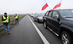 Kolejny protest rolników zakończony. Tym razem zablokowali S8