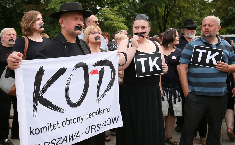 Protest KOD przed Sejmem