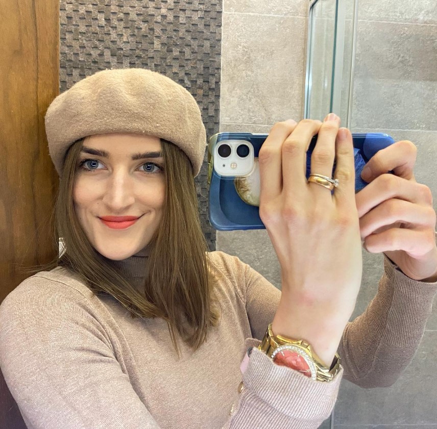Slovenská muzikálová herečka Barbora Ďurovčíková.