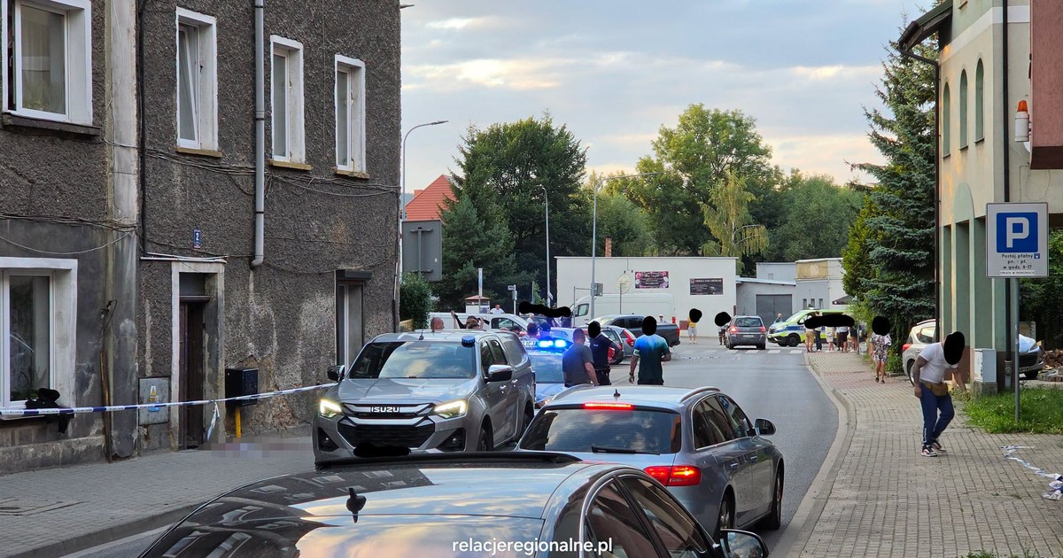Atak nożownika na Dniach Kamiennej Góry – 15‑latka w ciężkim stanie