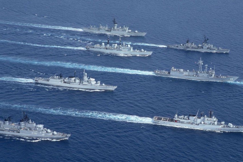 Multinacionalna pomorska operativna grupa NATO 1992. godine: kombinovane snage uvele su pomorske sankcije Ujedinjenih nacija Srbiji i Crnoj Gori | Foto: Getty Images