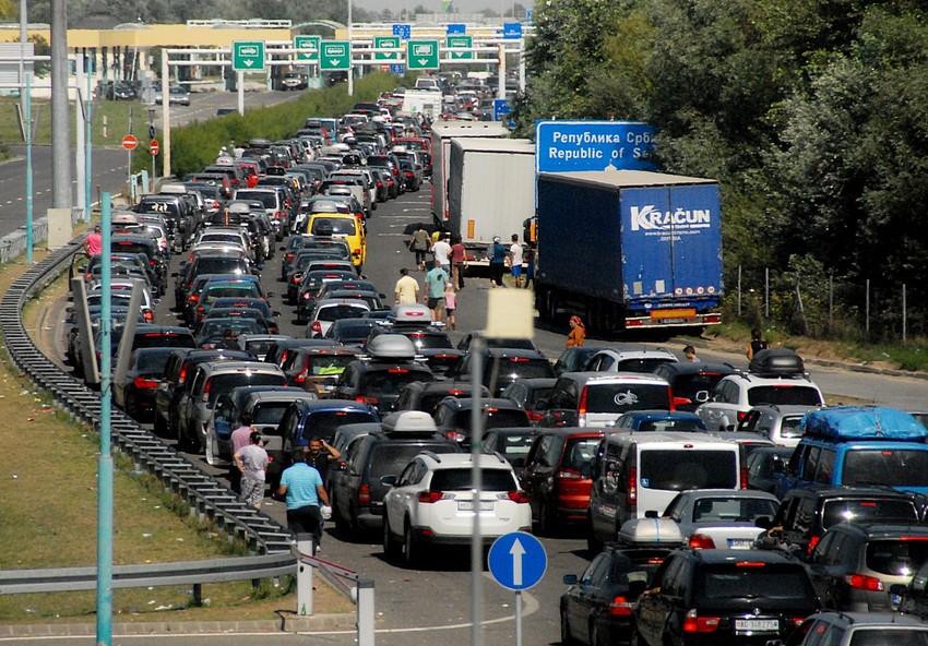 Ovako je na Horgošu bilo juče, ali se ta slika neće menjati sve do sutra uveče