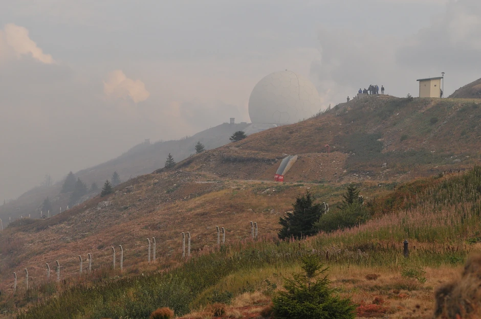 Požar ometa prilaz mestu tragedije na Pančićevom vrhu