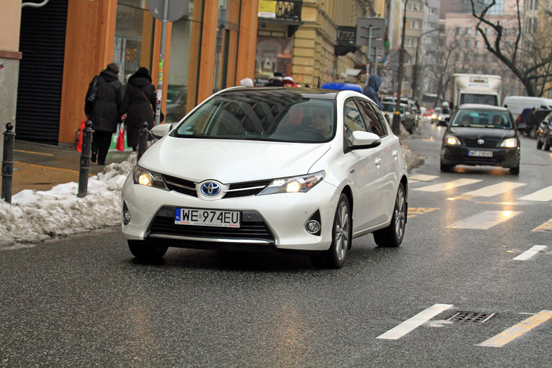 Czy warto kupować hybrydowe auto? Test Toyoty Auris Hybrid