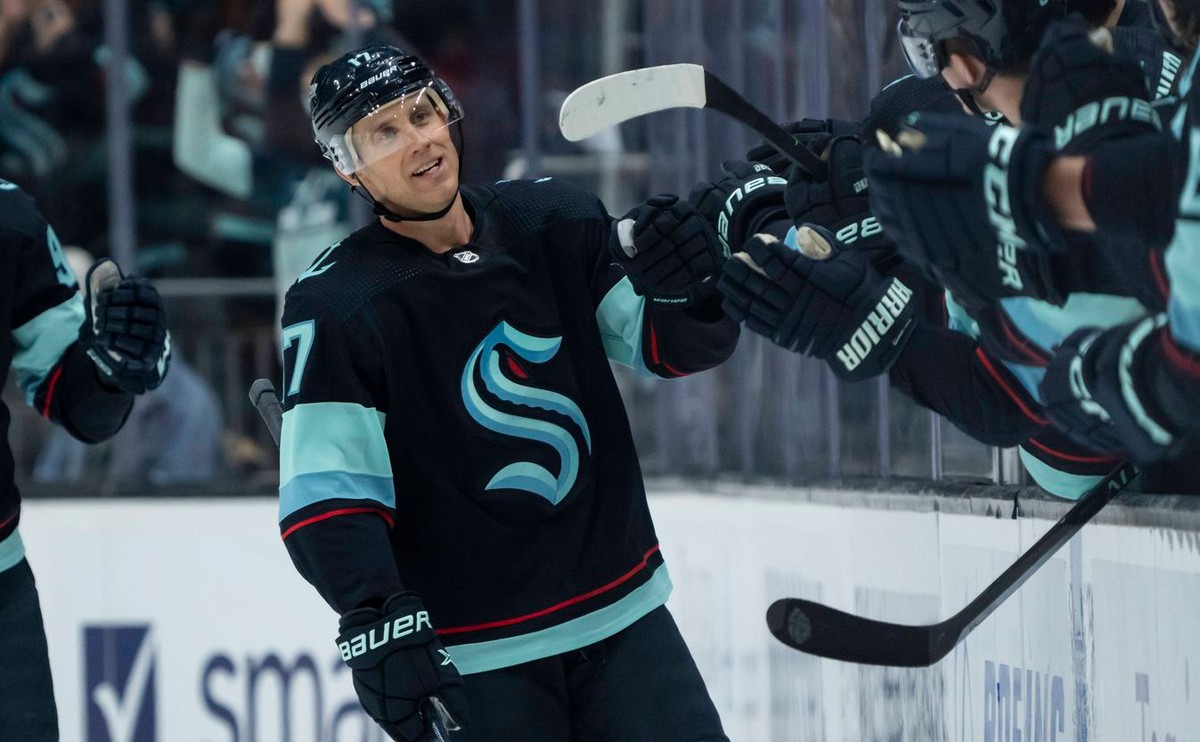 Jaden Schwartz Seattle Kraken
