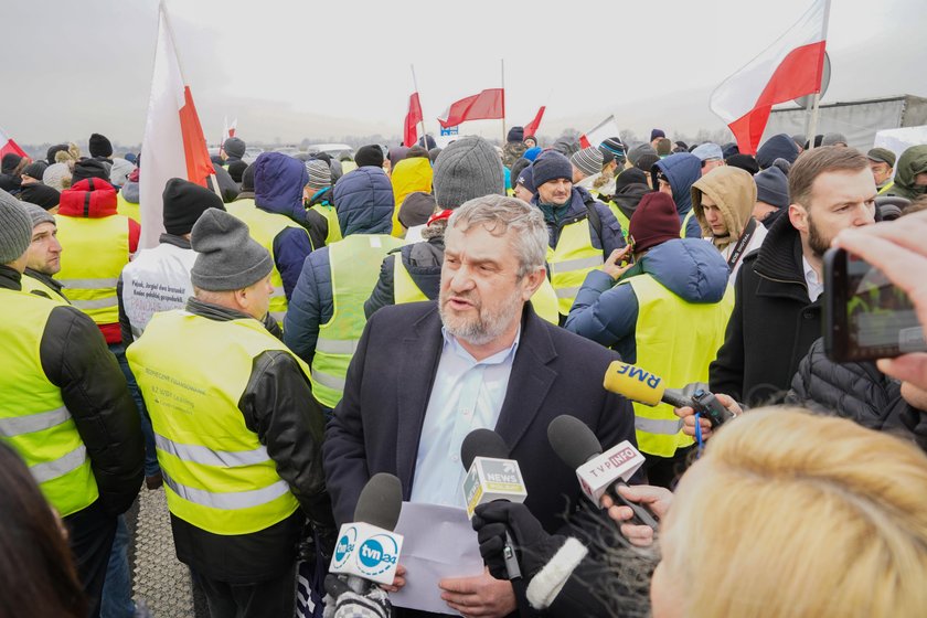 Rolnicy zablokowali autostradę A2