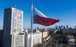 Premier dumny z warszawiaków. Pokazał zdjęcia opustoszałej stolicy