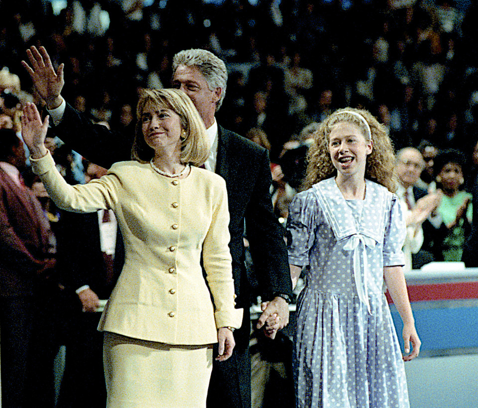 Chelsea Clinton z rodzicami