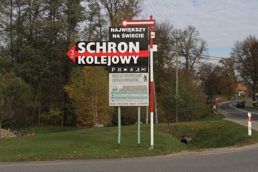 Schron kolejowy w Stępinie