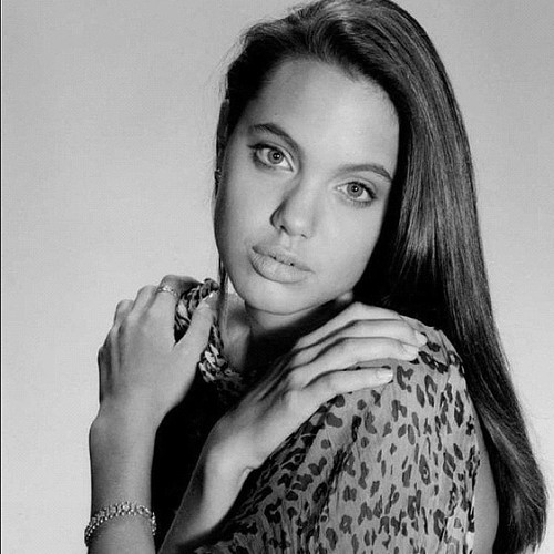 Angelina Jolie – buntowniczka, która wyrosła na pierwszą damę kina