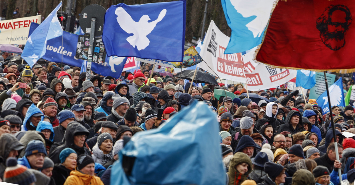 Proteste in Berlin: 40 Prozent der Deutschen halten die deutsche Militärhilfe für die Ukraine für zu viel