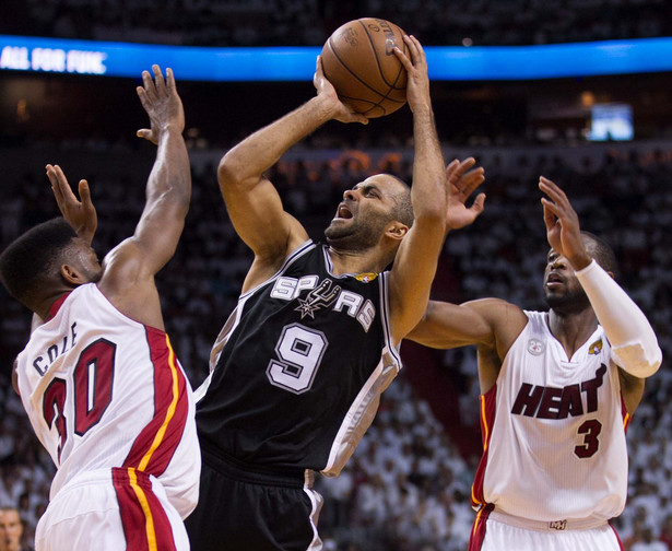 San Antonio rozgromiło Miami w trzecim meczu finału NBA