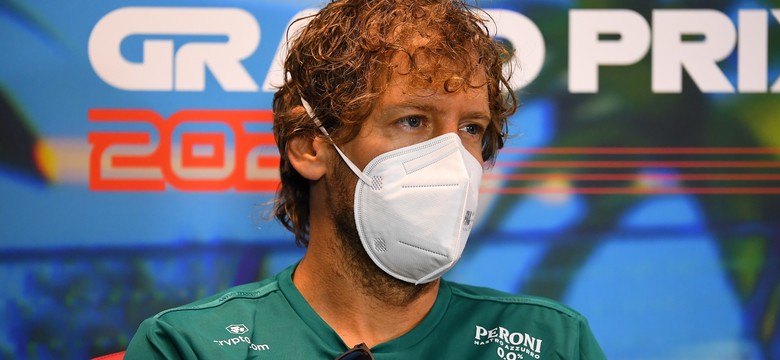 Sebastian Vettel ukarany za... jazdę skuterem po torze w Melbourne