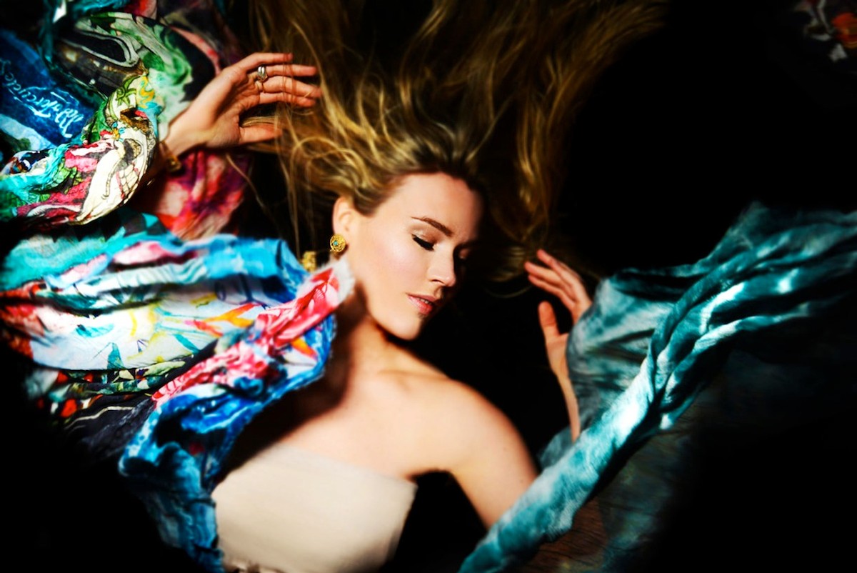 Joss Stone prezentuje taniec brzucha – zobacz!
