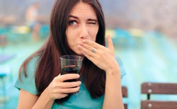 Bywa zabawna, lecz także groźna: CZKAWKA. Co warto o niej wiedzieć?