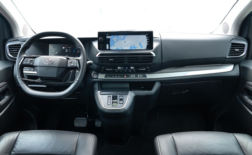 Toyota Proace Verso z nowym silnikiem 2.2 D-4D