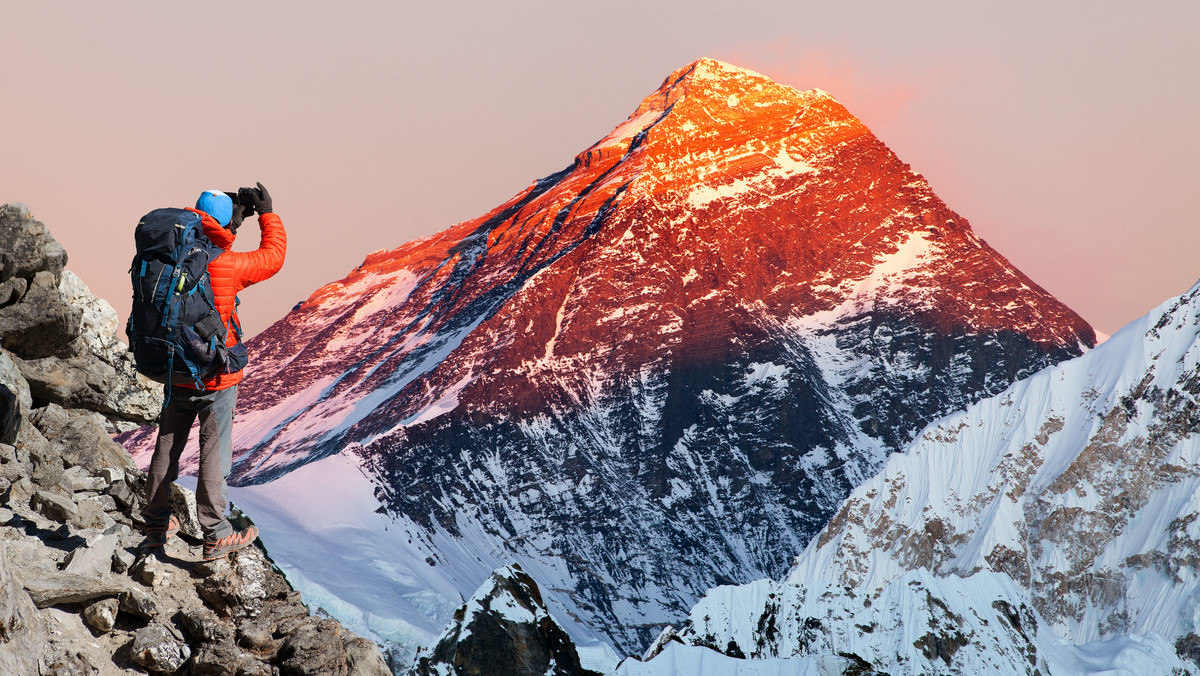 Nepal. Na Evereście nie wolno fotografować obcych ludzi