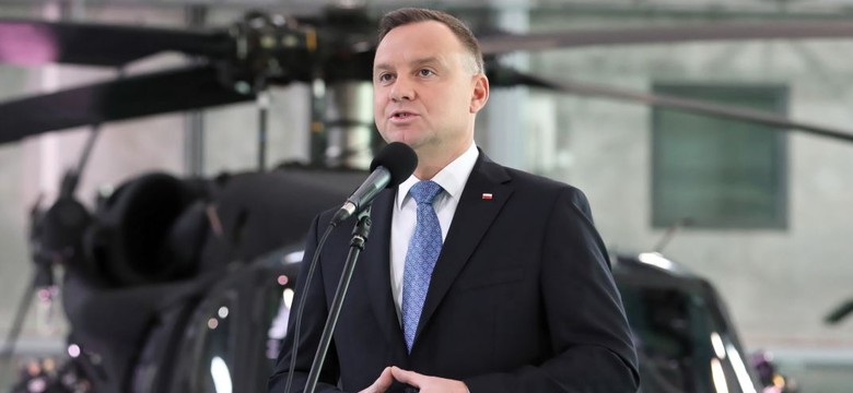 Prof. Strzembosz policzył, ile razy prezydent Duda złamał konstytucję