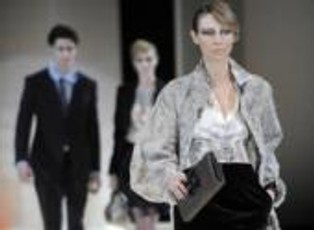 Armani i inne włoskie domy mody oferują artykuły w sieci