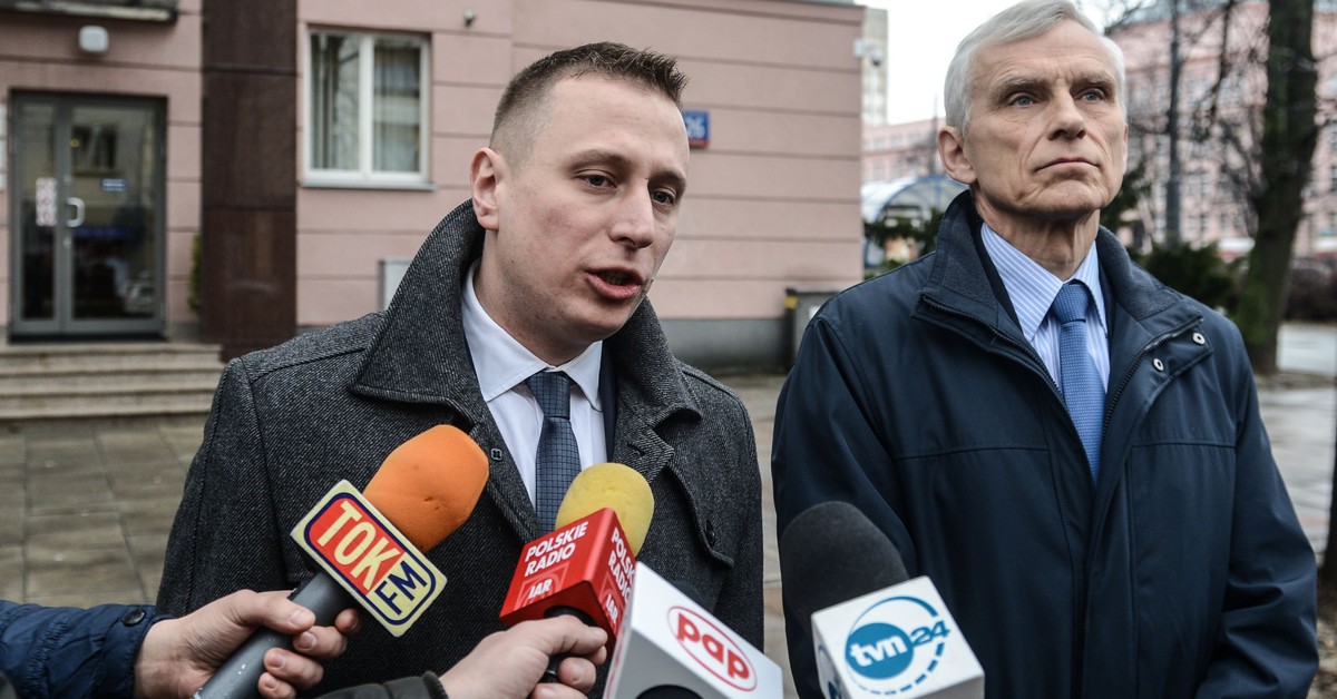 Dlaczego Hektor Musiał Przegrać Pojedynek Dlaczego szef policji musiał odejść? PO szuka drugiego dna. "Polityczne