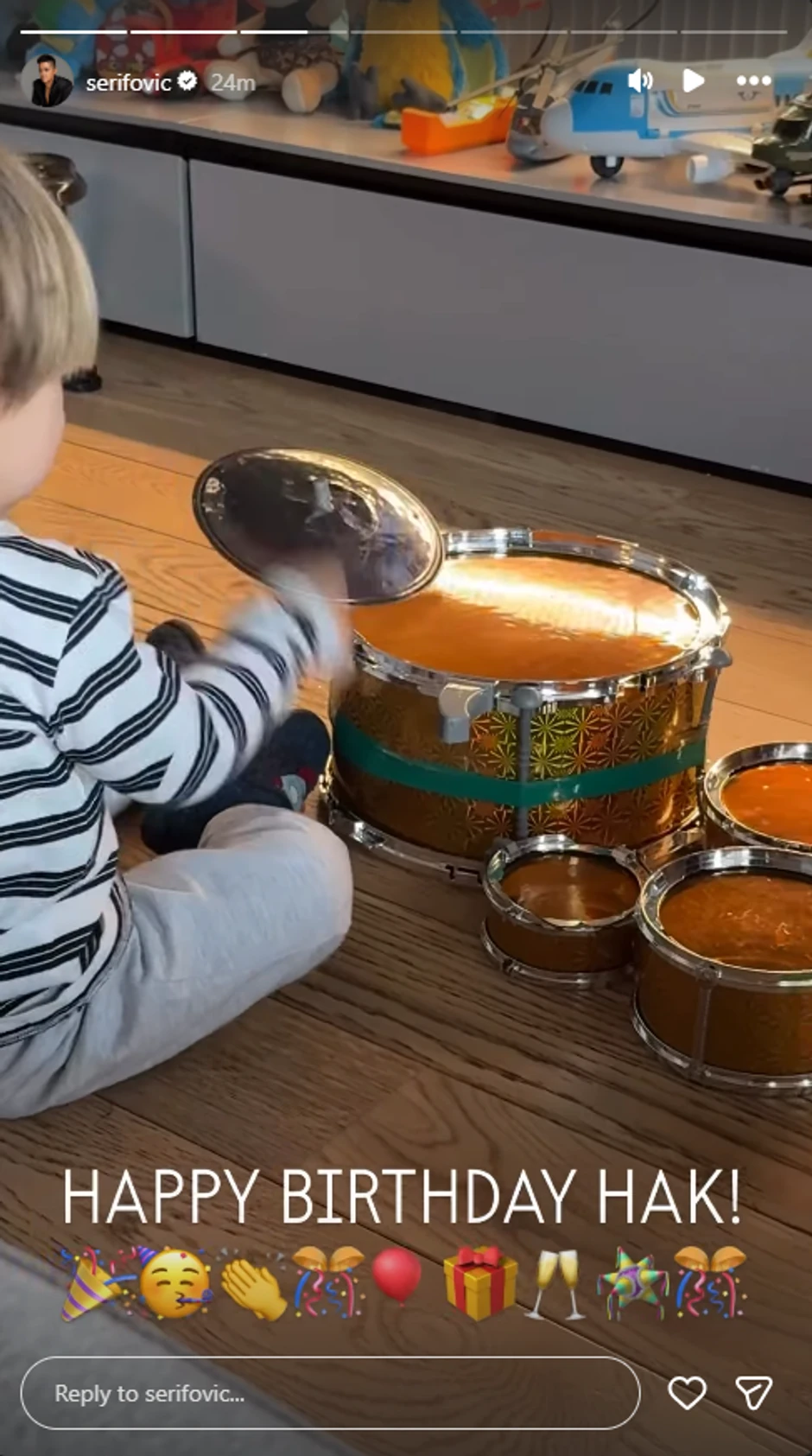 Marija i Mario Šerifović slave rođendan psu