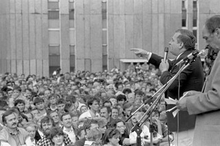 32 lata temu odbyły się częściowo wolne wybory parlamentarne