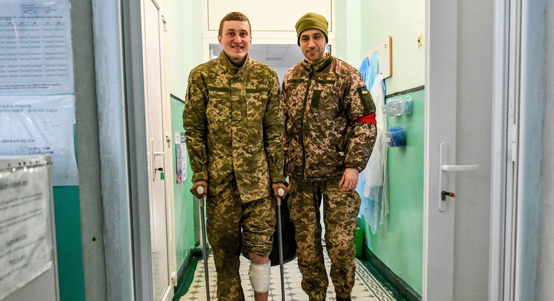 Wounded Ukrainian soldiers are returning to the battlefield as heavy ...