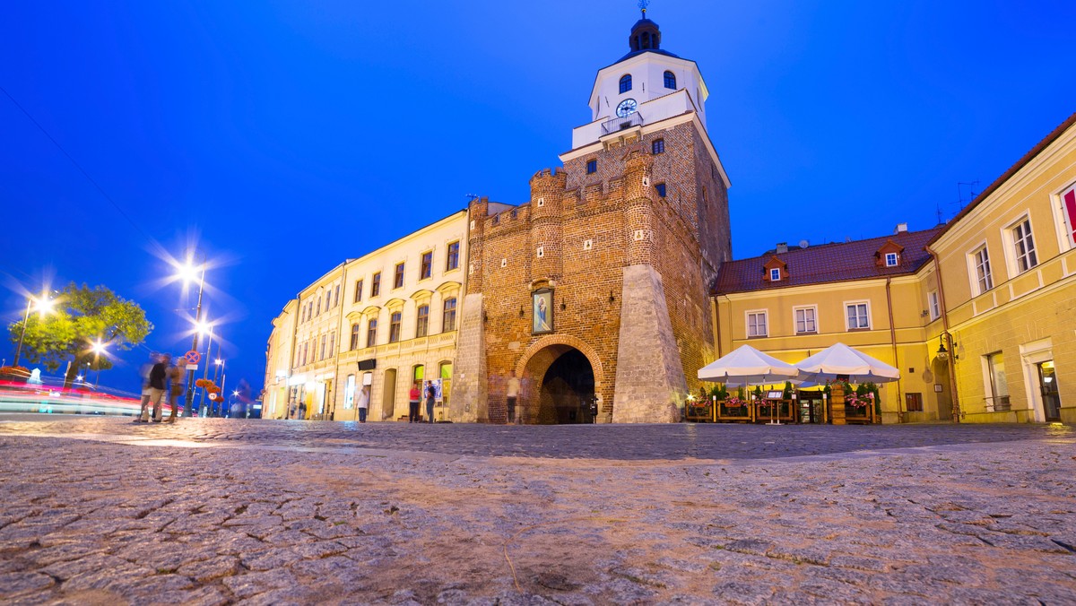 Barwny orszak św. Mikołaja przejdzie w sobotę przez centrum Lublina. To nowy zwyczaj, zapoczątkowany w ubiegłym roku. Ma służyć odkomercjalizowaniu postaci świętego, promowaniu wartości duchowych w wychowaniu.