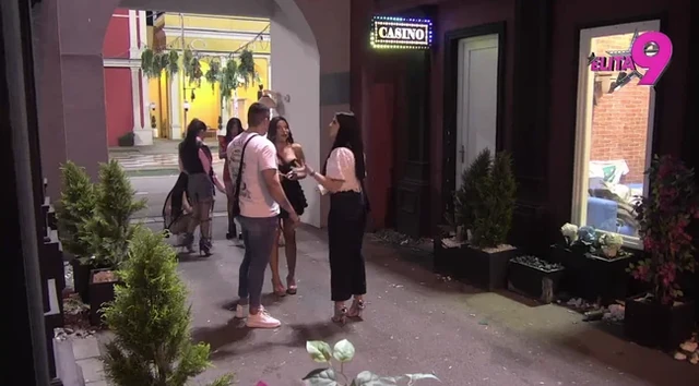 ŠOK PREOKRET: Terza pao na kolena! Javno moli Milicu Veličković za oproštaj nakon što mu je Sofija monstruozno priznala istinu: "Oprosti za sve, molim te"