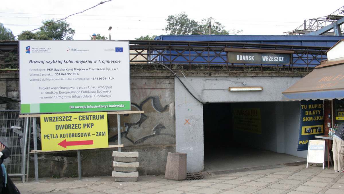 Miał być ten poniedziałek i poniedziałek będzie… z tym, że za trzy tygodnie. Spółka SKM przesunęła termin oddania wyremontowanego peronu SKM w Gdańsku Wrzeszczu.