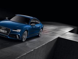 Audi jest marką progresywną i innowacyjną, gdyż w efektywny sposób udaje się tutaj połączyć design i najnowocześniejszą technikę. Technika jest czynnikiem sukcesu, dzięki któremu można kształtować i zmieniać świat