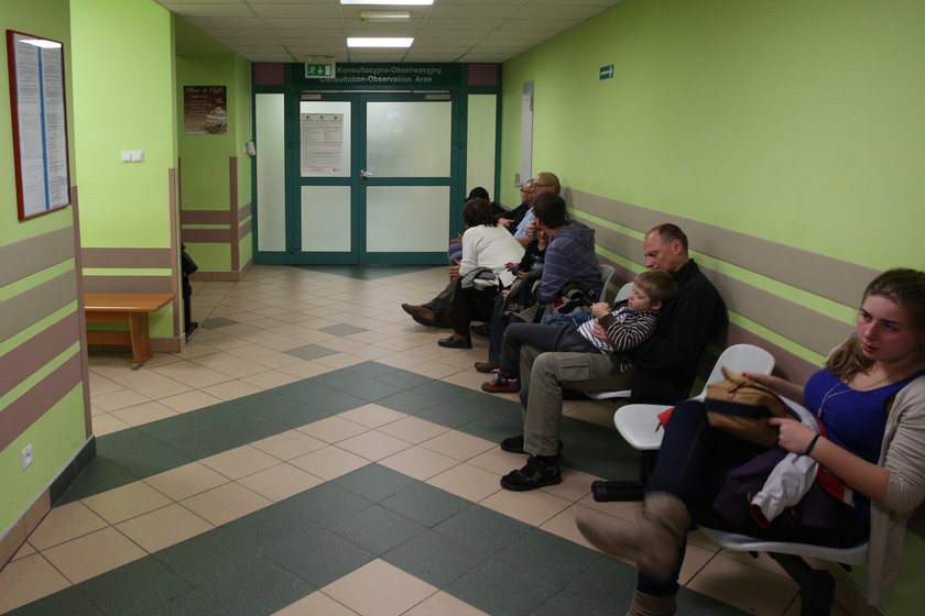 Pacjenci w poczekalni SOR