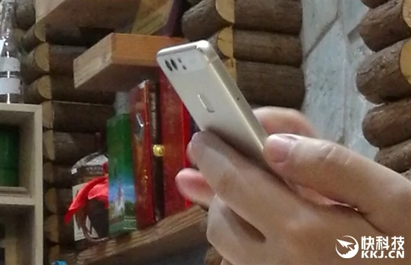 Huawei P9 w rękach jednego z prezesów