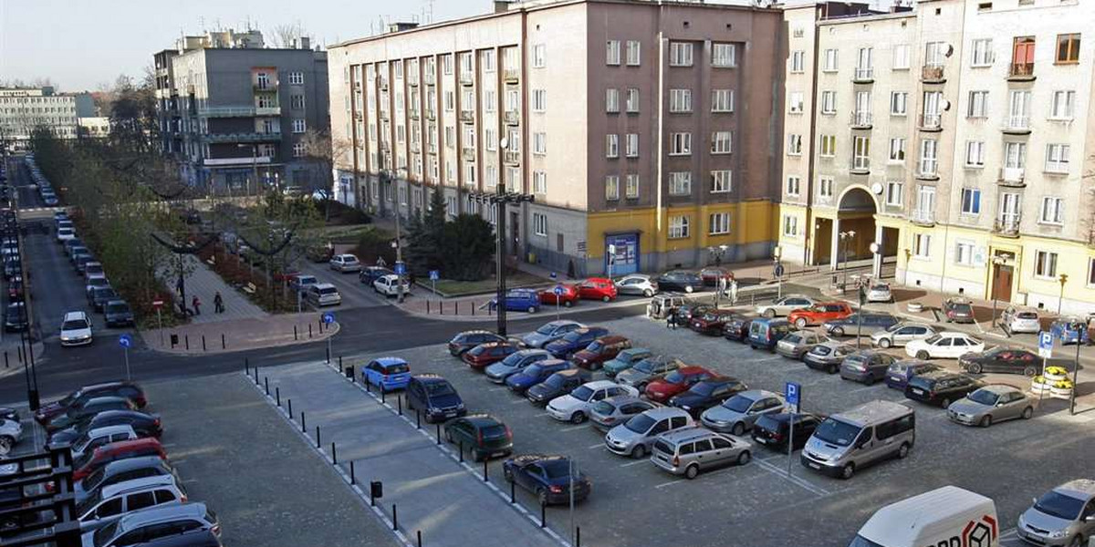 Prezydent Sosnowca wydał 1,2 mln zł na parking pod urzędem