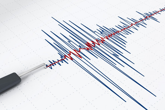 Zemljotres jačine 5,6 stepeni po Rihteru pogodio Indoneziju