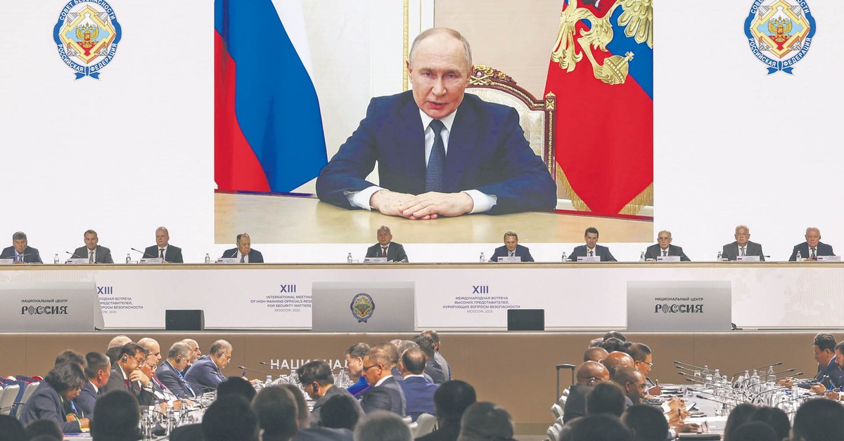 Kiedy Putin nie musi nic mówić, czyli przypadek pułkownika Bauda o rosyjskiej dezinformacji