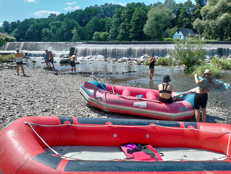 Spływ pontonowy w Bardzie