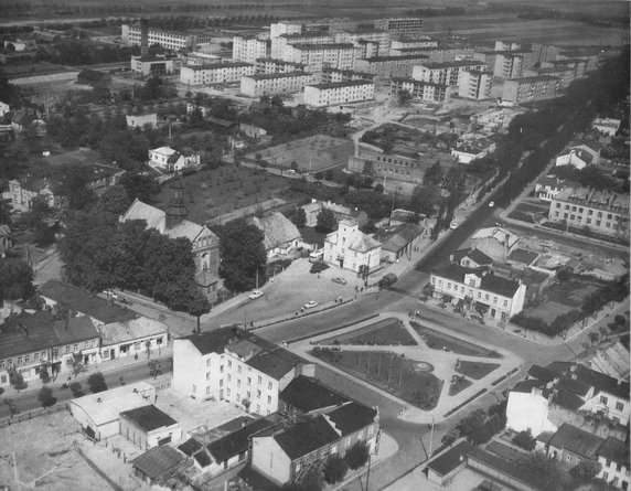 Centrum Piaseczna, lata 70. (domena publiczna).