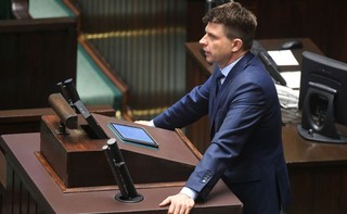 Petru: Pomysły prezydenta ws. referendum to 'hucpa'