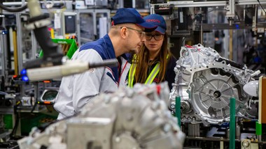 polska drugą japonią. toyota stawia u nas na unikalną fabrykę. to przełom