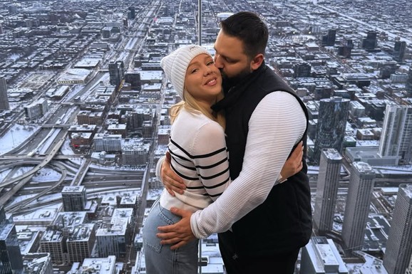 TRUDNA ZVEZDA GRANDA OTKRILA POL BEBE Pevačica podelila predivan snimak, progovorili i o imenu za dete