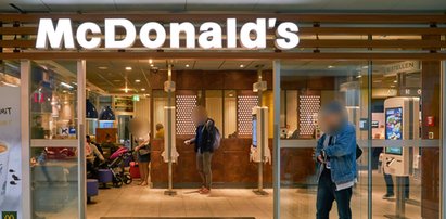 Dantejskie sceny w restauracji McDonald's. Pracownica brutalnie pobiła 15-latka