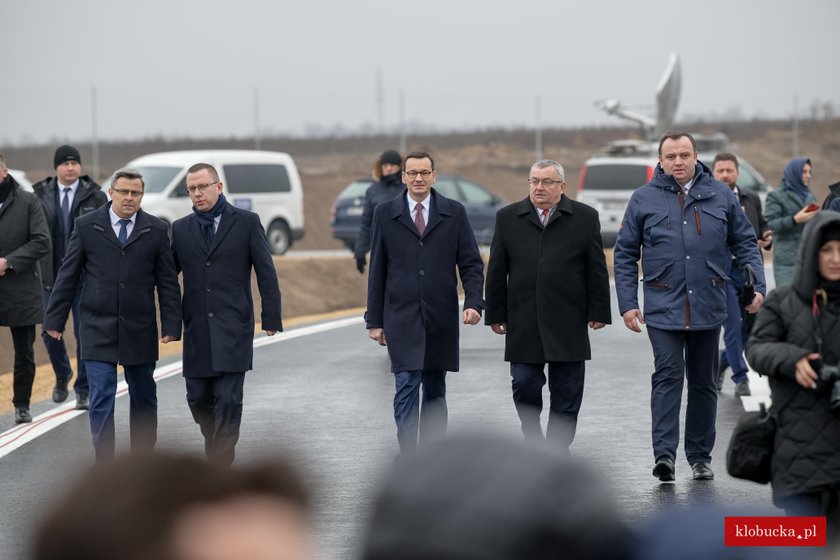 Dzień po otwarciu osunęła się skarpa autostrady