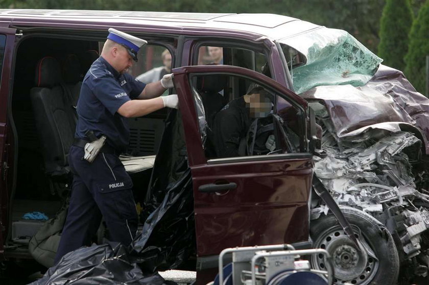 Tragedia pod Warszawą. Nie żyją trzy osoby! FOTO