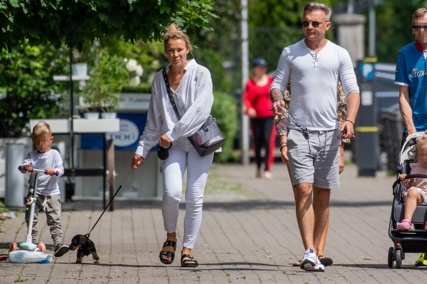 Siostry Bohosiewicz na wspólnym spacerze