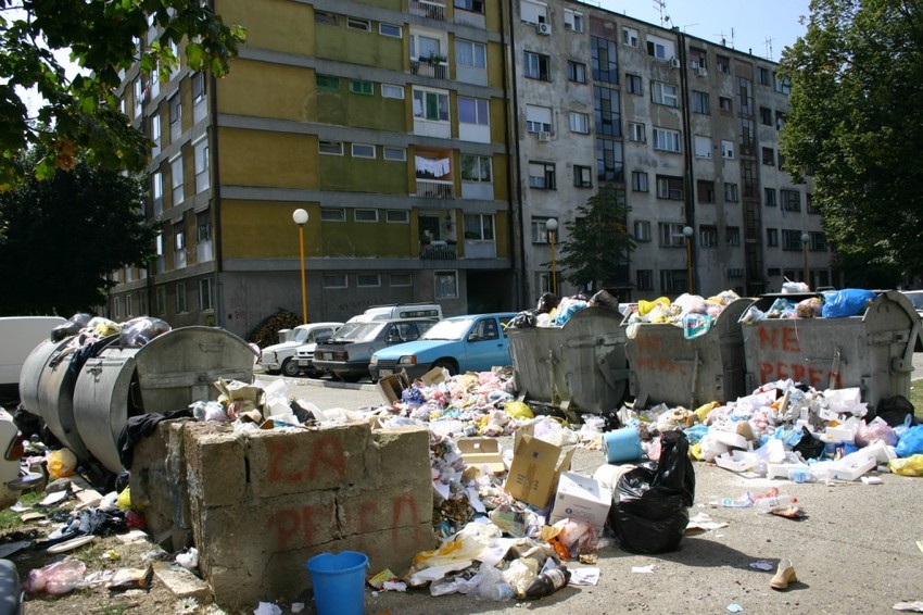 Zbog blokade pre 19 godina smeće u Valjevu danima nije moglo da bude odveženo na deponiju